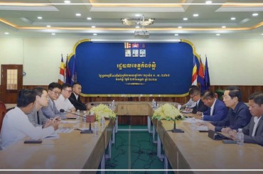 ប្រទេសកូរ៉េគ្រោងចណាយថវិកាជិត40 លានដុល្លារអាមេរិកបើកមន្ទីរពេទ្យចល័តព្យាបាលជំងឺដល់ពលរដ្ឋខេត្តកំពង់ស្ពឺឥតគិតប្រាក់