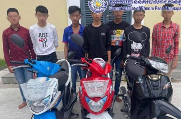 ឃាត់ខ្លួនក្រុមក្មេងទំនើងចំនួន០៧នាក់ បង្កហិង្សា និងឲ្យធ្វើខូចខាតទ្រព្យសម្បត្តិអ្នកដទៃ ចំនួន០៣ករណីកន្លងមក
