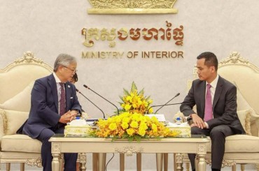 លោកអភិសន្តិបណ្ឌិតសសុខាជម្រាបជូនកិច្ចការសំខាន់ៗចំនួន6ទៅកាន់ឯកអគ្គរាជ ទូតជប៉ុន