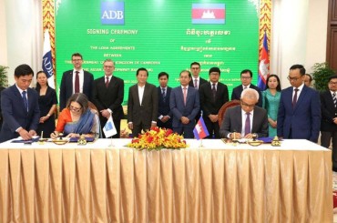 ធនាគារអភិវឌ្ឍន៍អាស៊ី (ADB)និងកម្ពុជា  ចុះហត្ថលេខាលើប្រាក់កម្ចី សម្រាប់កម្មវិធីចំនួន ២ ដែលមានទឹកប្រាក់សរុបចំនួន ១៤០ លានដុល្លារអាម៉េរិក