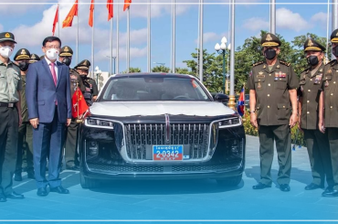 រថយន្តទំនើប១៥០គ្រឿងនិងសម្ភារ:ការិយាល័យមួយចំនួនជាជំនួយឥតសំណងរបស់រដ្ឋាភិ បាលចិនផ្តល់ឲ្យក្រសួងការពារជាតិ